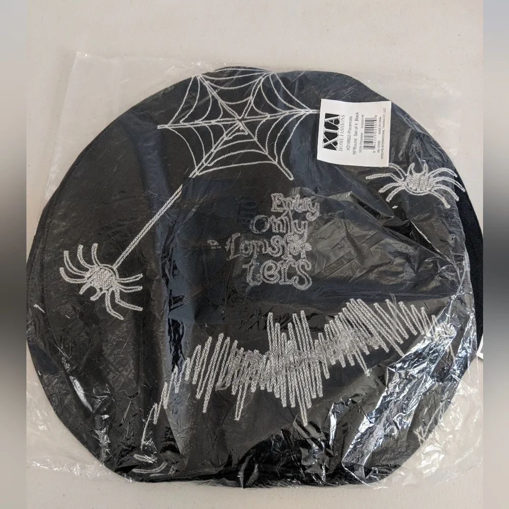Halloween Elegant Spooky Black White Placemats  Spiders Webs Bats Decor